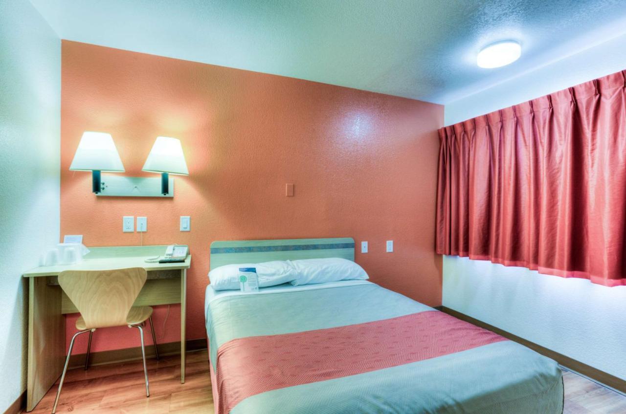 Motel 6-Tigard, Or - Portland South - Lake Oswego Экстерьер фото