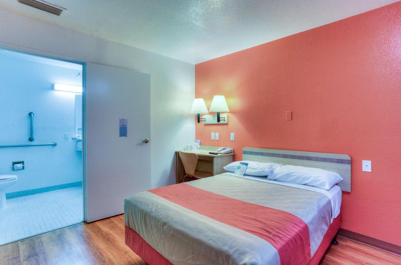 Motel 6-Tigard, Or - Portland South - Lake Oswego Экстерьер фото