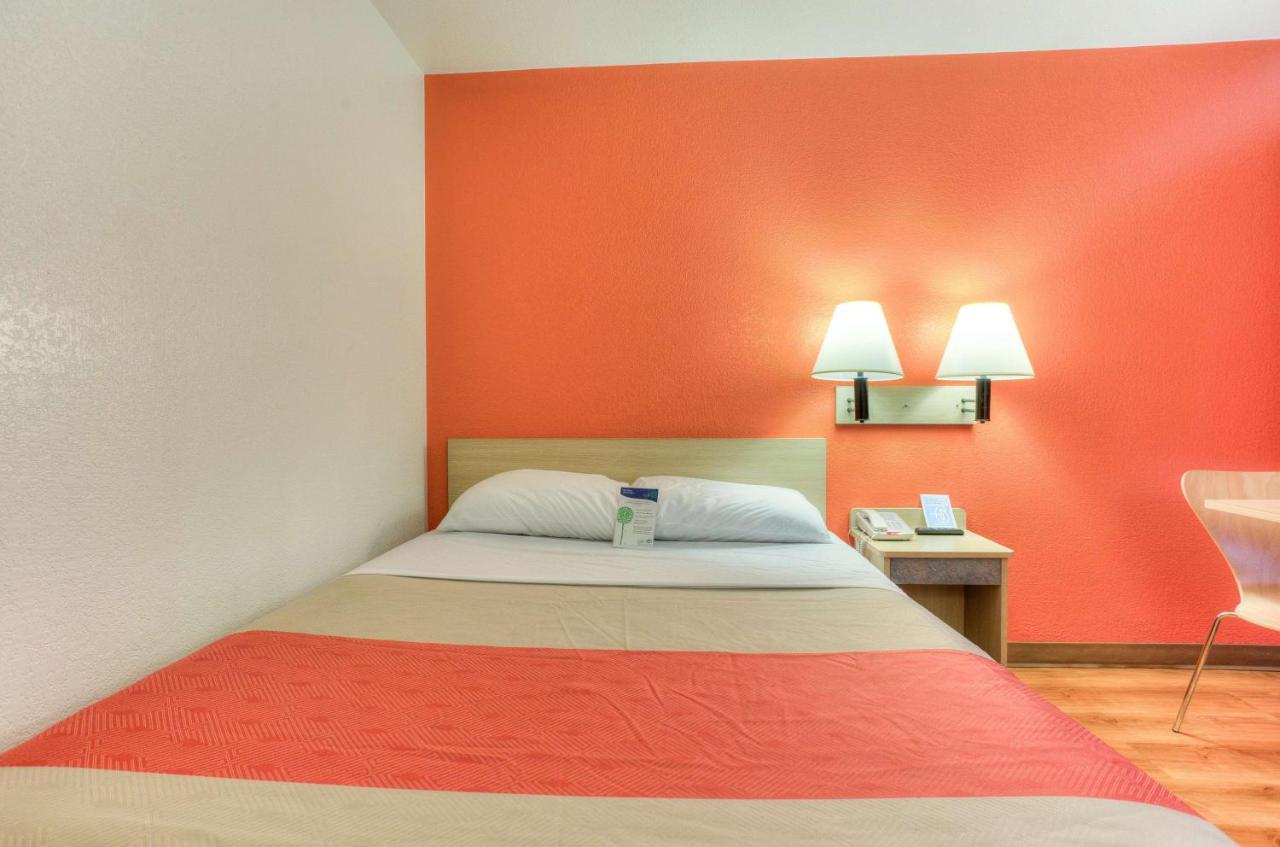 Motel 6-Tigard, Or - Portland South - Lake Oswego Экстерьер фото