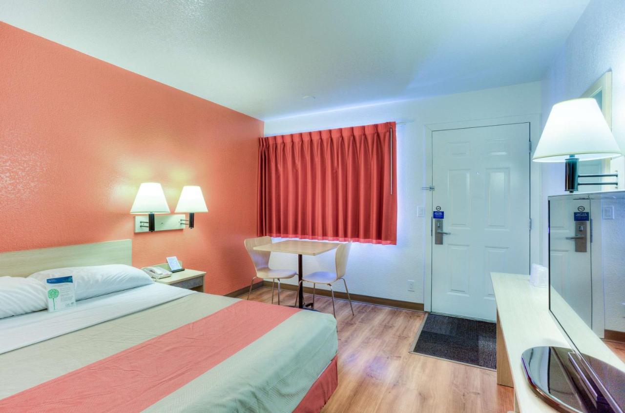 Motel 6-Tigard, Or - Portland South - Lake Oswego Экстерьер фото