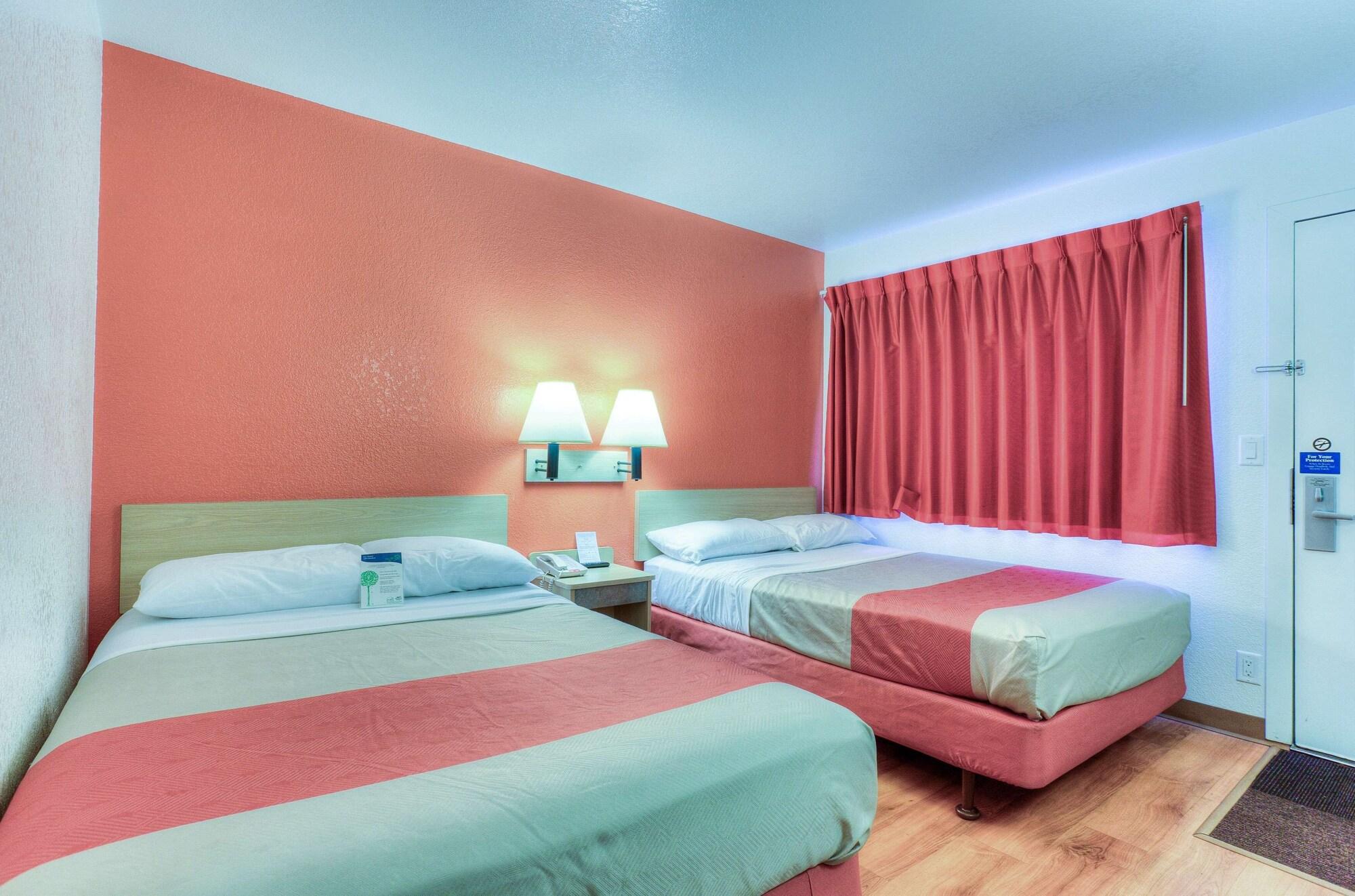 Motel 6-Tigard, Or - Portland South - Lake Oswego Экстерьер фото