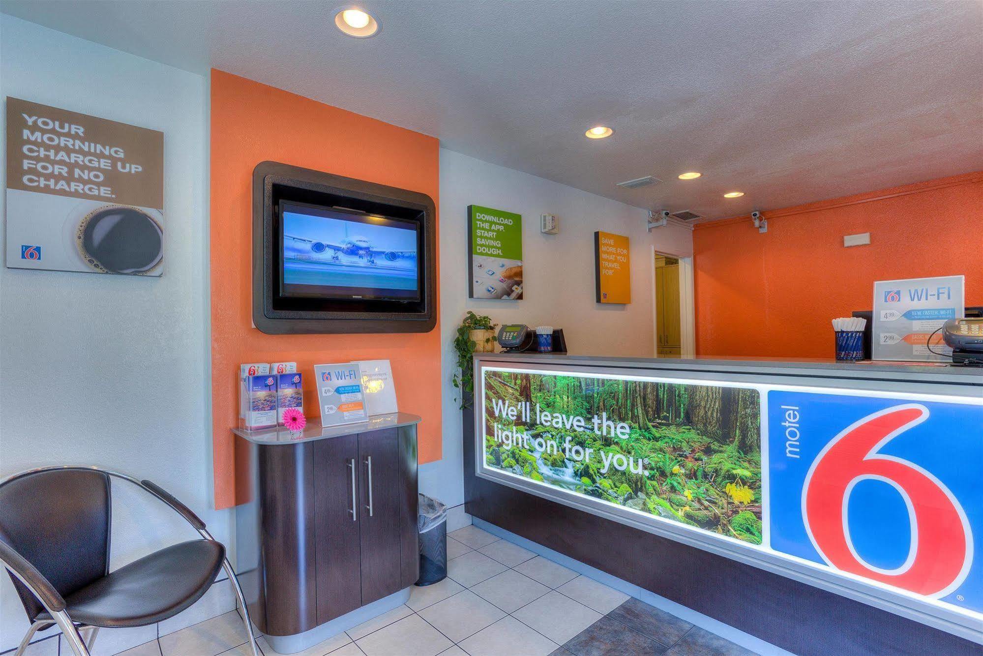 Motel 6-Tigard, Or - Portland South - Lake Oswego Экстерьер фото