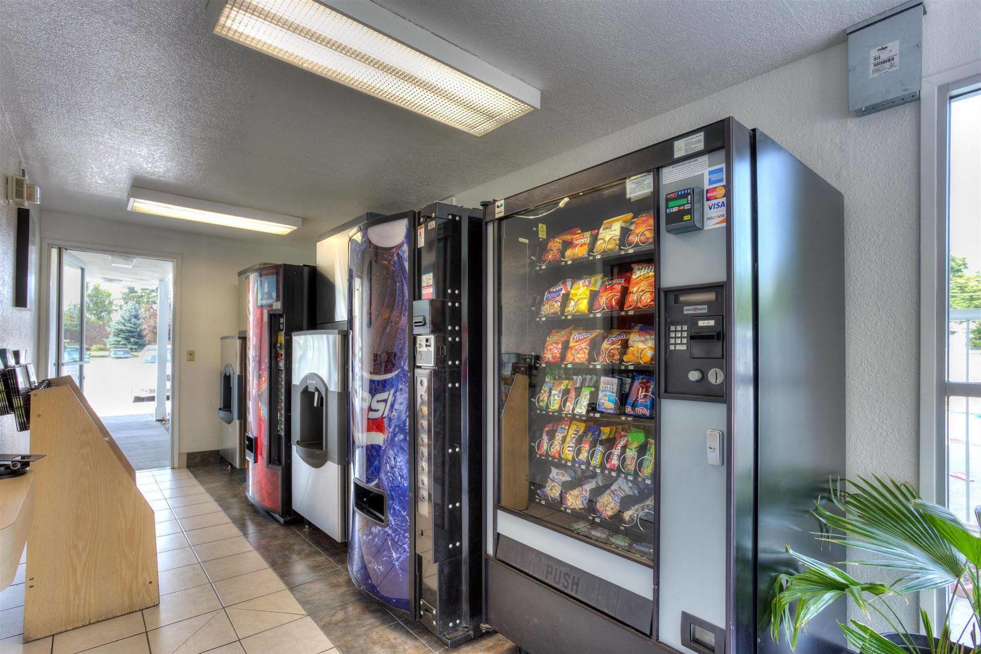 Motel 6-Tigard, Or - Portland South - Lake Oswego Экстерьер фото