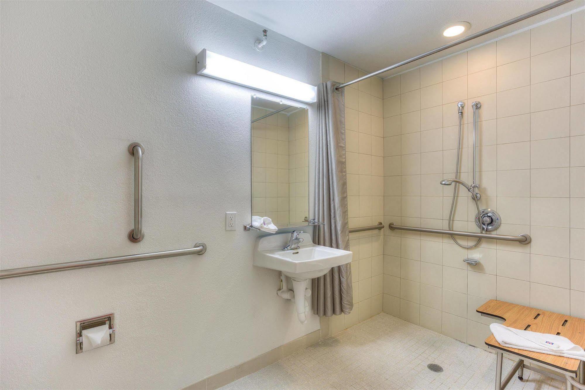 Motel 6-Tigard, Or - Portland South - Lake Oswego Экстерьер фото