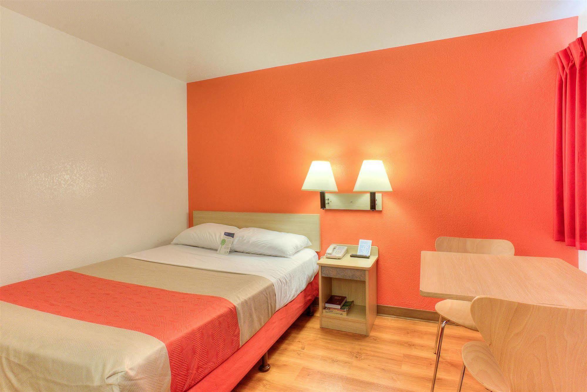 Motel 6-Tigard, Or - Portland South - Lake Oswego Экстерьер фото